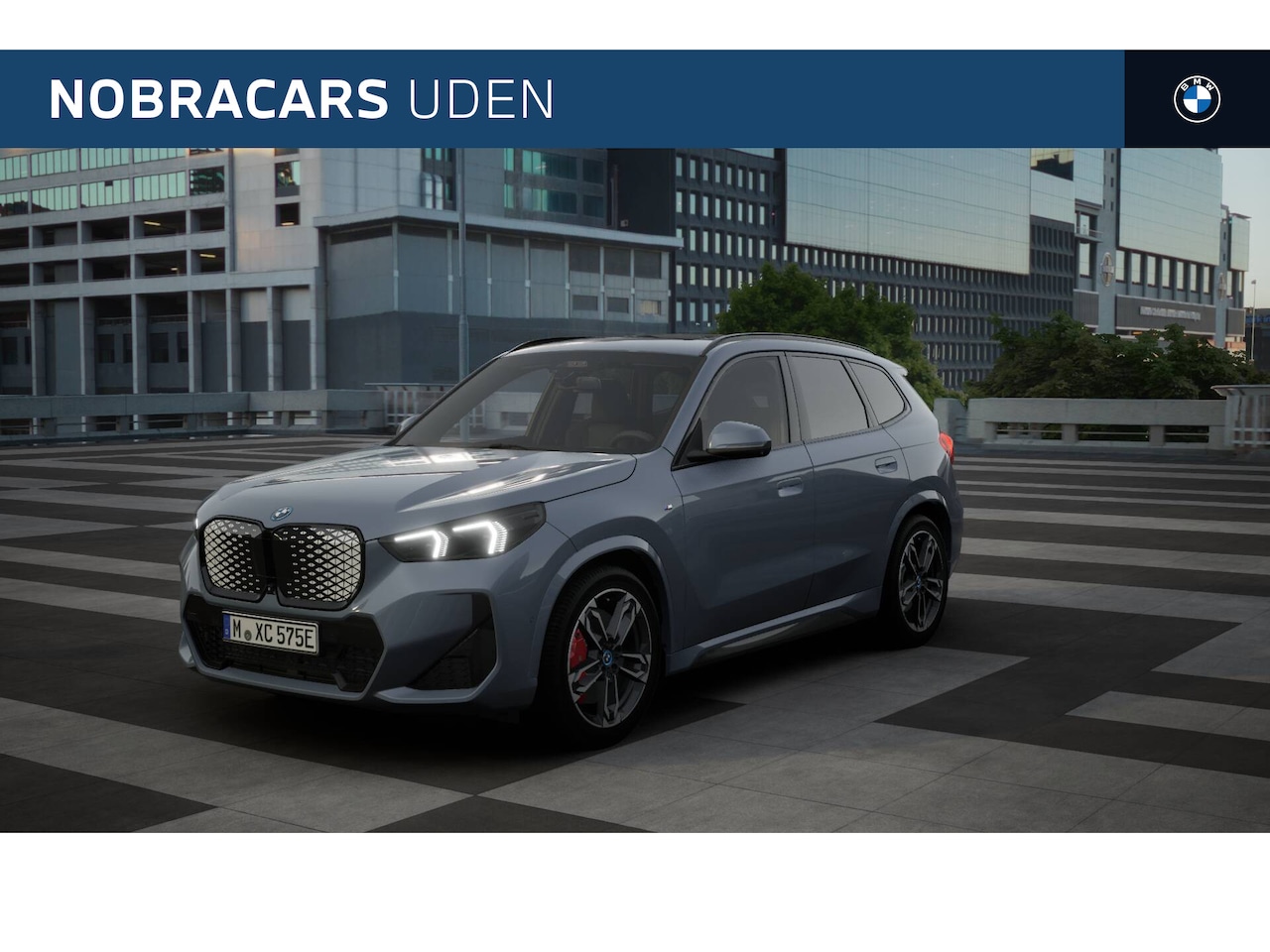 BMW iX1 - eDrive20 M Sport / Panoramadak / Trekhaak / Sportstoelen / Achteruitrijcamera / M Adaptief - AutoWereld.nl