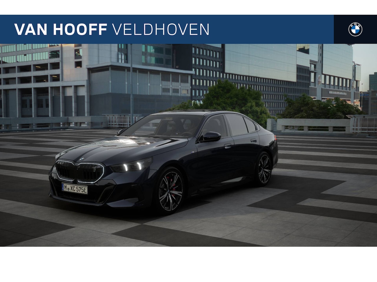 BMW i5 - eDrive40 M Sport / Panoramadak / Adaptieve LED / M Multifunctionele Stoelen / Parking Assi - AutoWereld.nl