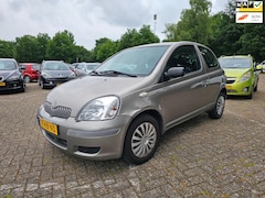 Toyota Yaris - 1.0 VVT-i Idols AIRCO *apk:06-2025