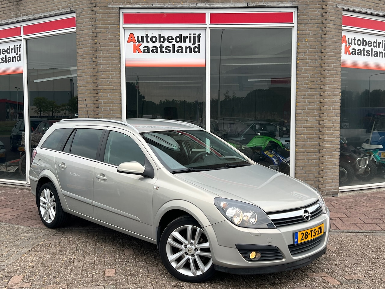 Opel Astra Wagon - 1.6 Edition - Airco - Cruise - Trekhaak - APK: 2-2026 - AutoWereld.nl