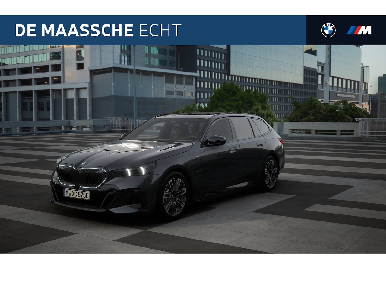 BMW 5-serie Touring - 530e M Sport Automaat / Panoramadak / Trekhaak / Adaptieve LED / Comfort Access / Stoelven - AutoWereld.nl