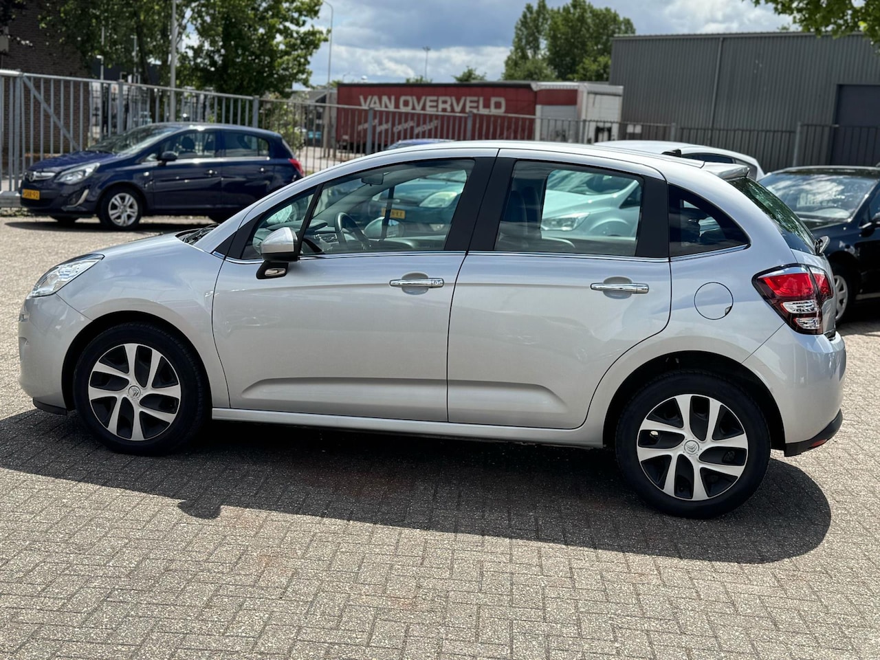 Citroën C3 - 1.2 PureTech Feel Edition 1.2 PureTech Feel Edition - AutoWereld.nl