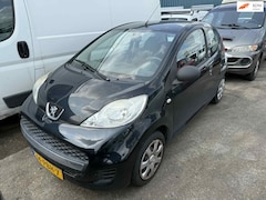 Peugeot 107 - 1.0-12V XR lees advertentie
