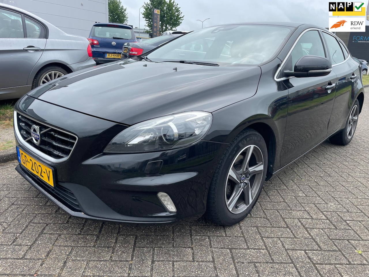 Volvo V40 - 2.0 D2 R-Design Business leer, Xenon Garantie - AutoWereld.nl