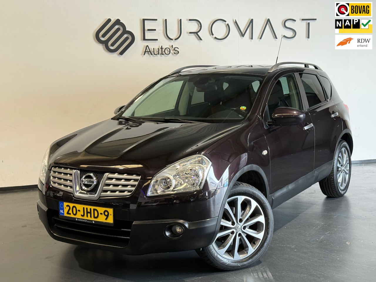 Nissan Qashqai - 1.6 Acenta Panoramadak Carplay Cruise Airco Trekhaak Nieuwe Apk - AutoWereld.nl