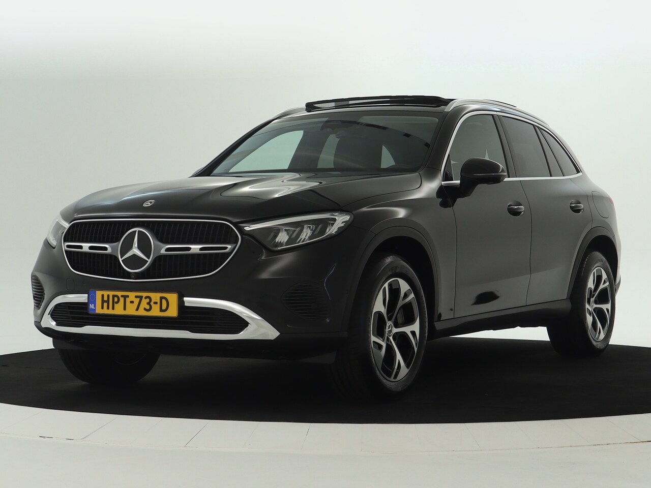 Mercedes-Benz GLC-klasse - 300 e 4MATIC Luxury Line | Avantgarde Advanced Plus | Panorama Schuif-Kanteldak | Distroni - AutoWereld.nl
