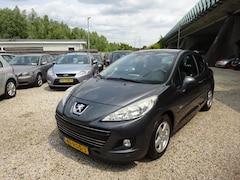Peugeot 207 - 1.4 VTi Millesim 200, Airco, Cruise control, Trekhaak