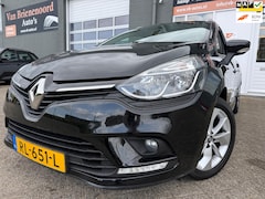 Renault Clio Estate - 0.9 TCe Limited van 2de Eig met parkeersensoren en navigatie en bluetooth telefoon / media