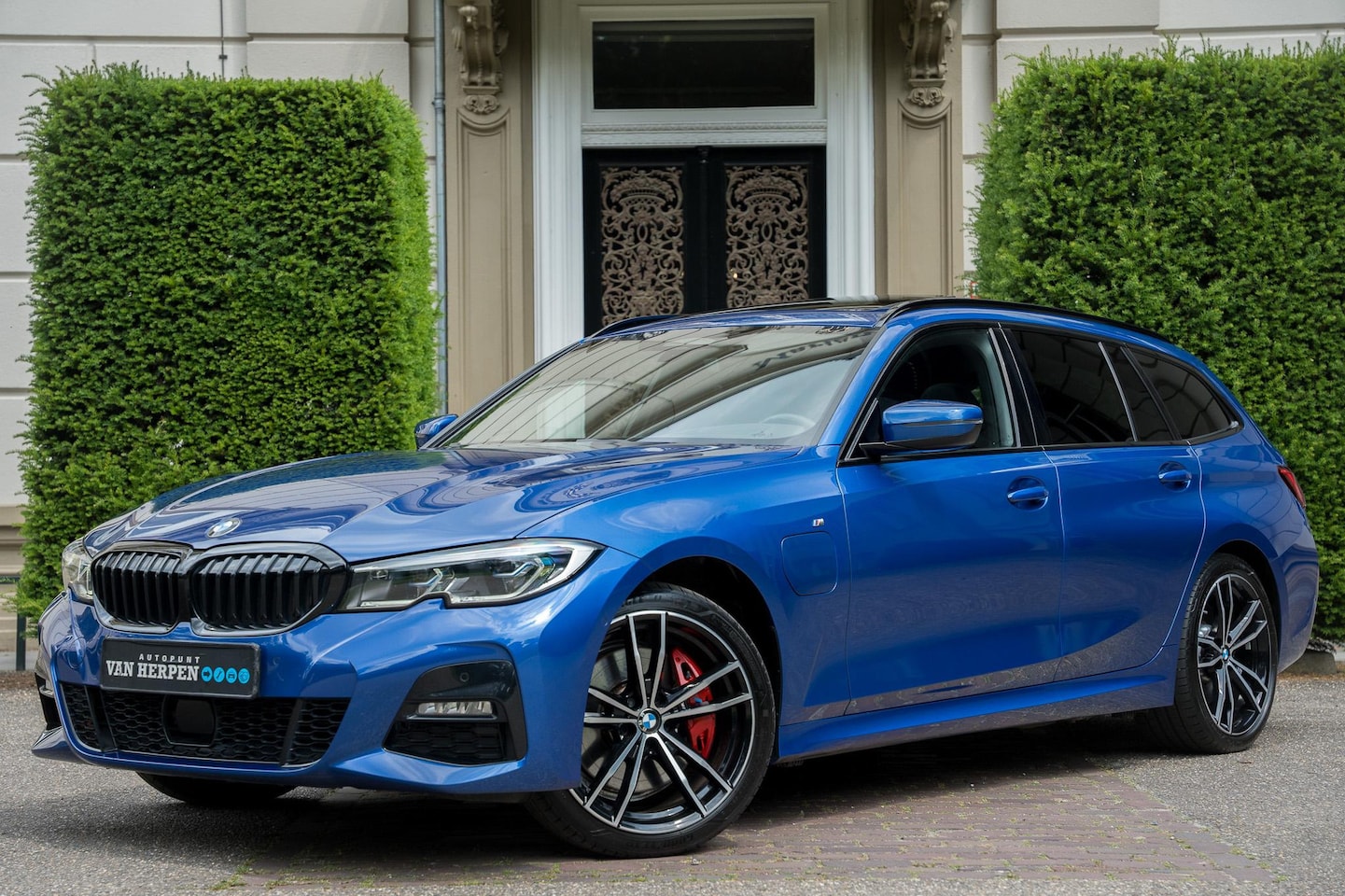 BMW 3-serie Touring - 330e M-Sport PANO | ADAPTIVE | H&K | MEMORY | FULL OPTION - AutoWereld.nl