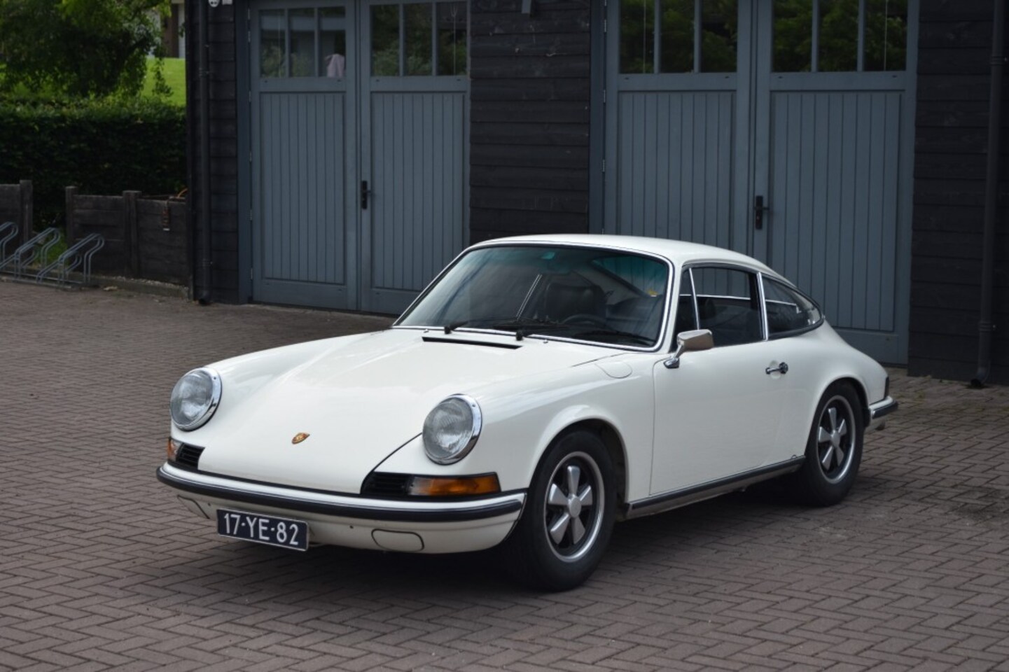 Porsche 911 - 2.4 T Elfenbeinweiß - AutoWereld.nl