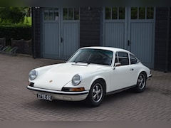 Porsche 911 - 2.4 T Elfenbeinweiß