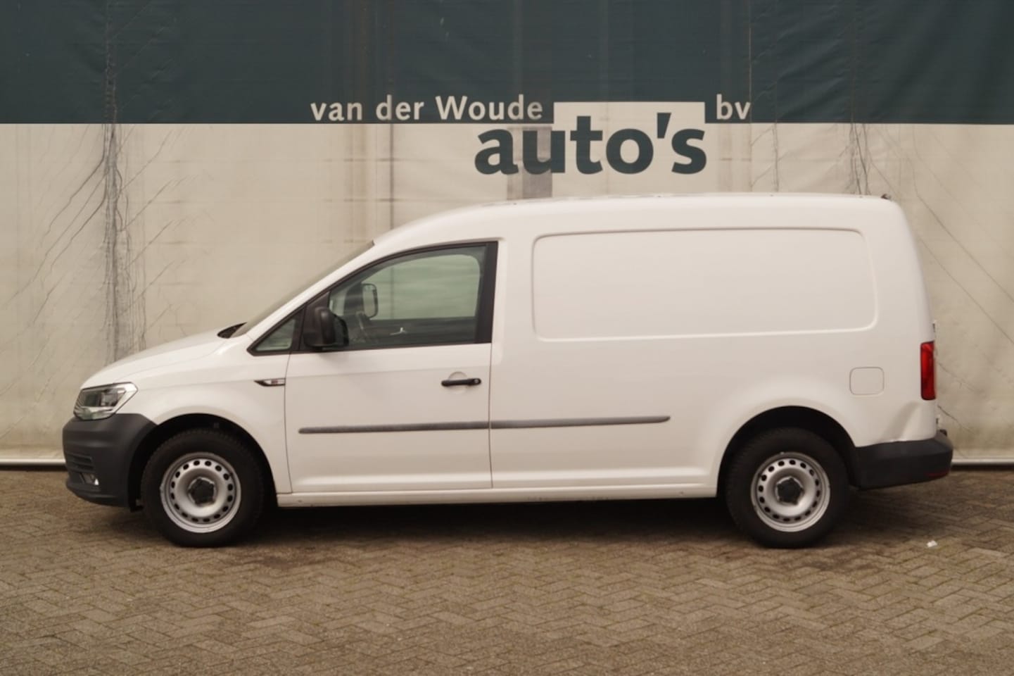 Volkswagen Caddy - 2.0 TDI L2H1 BMT Com - AutoWereld.nl