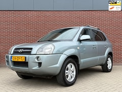 Hyundai Tucson - 2.0i Style NAP / 5-deurs / Airco / Trekhaak / Cruise control