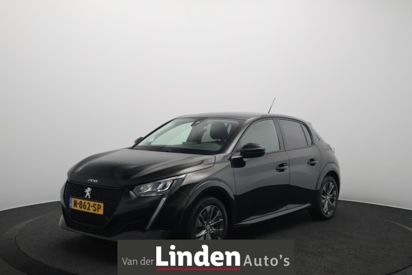 Peugeot e-208 - EV Allure 50 kWh 3-Fase | SOH 93% | Carplay & Android | Parkeersensoren - AutoWereld.nl