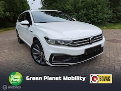 Volkswagen Passat Variant - 1.4 TSI PHEV GTE|Pano|Trekhaak|Leder