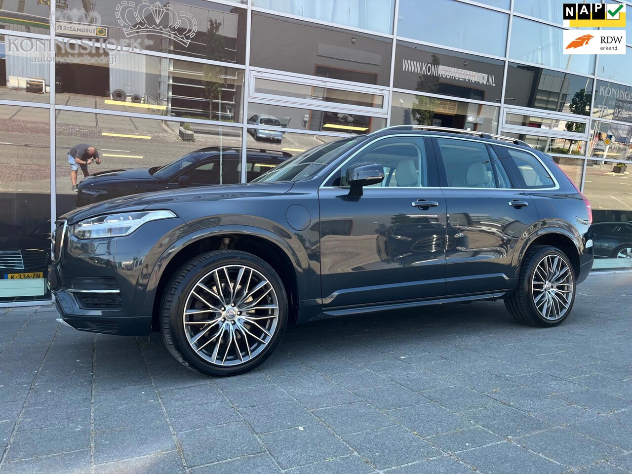 Volvo XC90 - 2.0 T8 Twin Engine AWD R-Design 7 Persoons - AutoWereld.nl