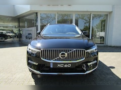 Volvo XC60 - T6 Plug-In Hybrid 350pk Aut AWD Essential