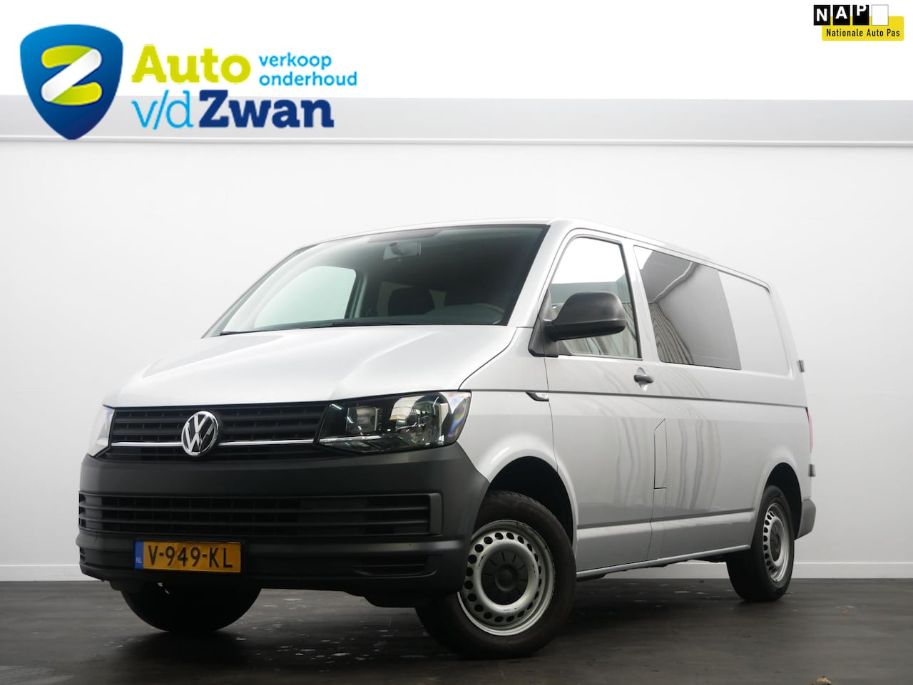 Volkswagen Transporter - 2.0 TDI L1H1 DC Airco/Cruise/5-Pers - AutoWereld.nl