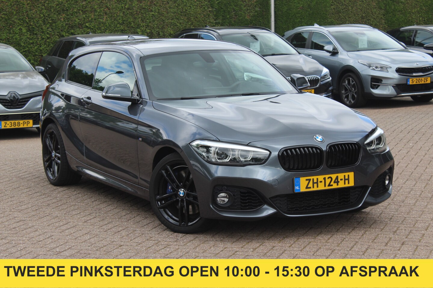 BMW 1-serie - 118i Edition M Sport Shadow High Exe. / Leder / Navigatie / Parkeerhulp V+A / 18'' / Stoel - AutoWereld.nl