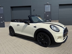 MINI Cabrio - 1.5 Cooper Business Navigatie / NL Auto / windscherm