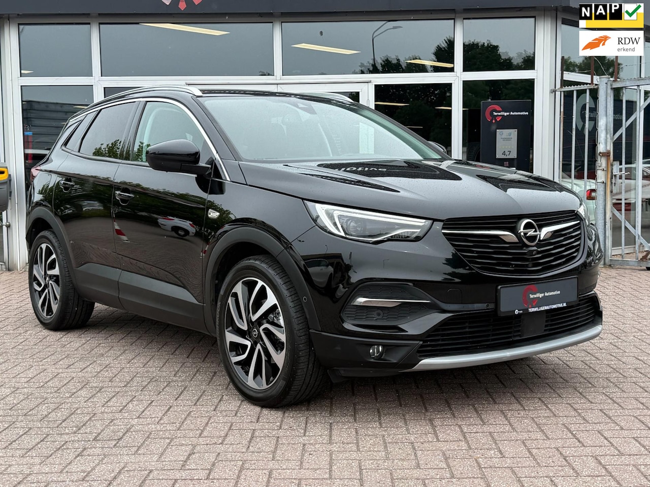 Opel Grandland X - 1.2 Turbo Ultimate | LEDER | LED | CAMERA | CLIMA | LM VELGEN | 1e EIGENAAR | - AutoWereld.nl