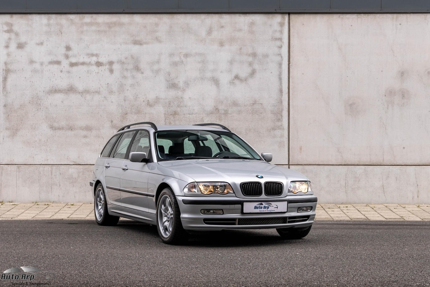 BMW 3-serie Touring - 330i 330i - AutoWereld.nl