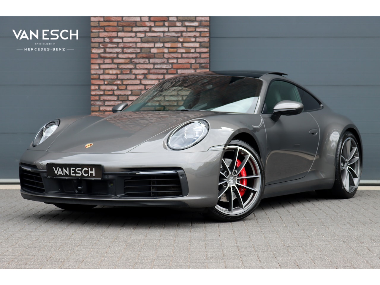 Porsche 911 - 992 3.0 Carrera 4S | 4-Wielbesturing | Panoramadak | Sport-Chrono | PASM | Burmester High- - AutoWereld.nl