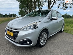 Peugeot 208 - 1.2 PureTech Blue Lease Executive