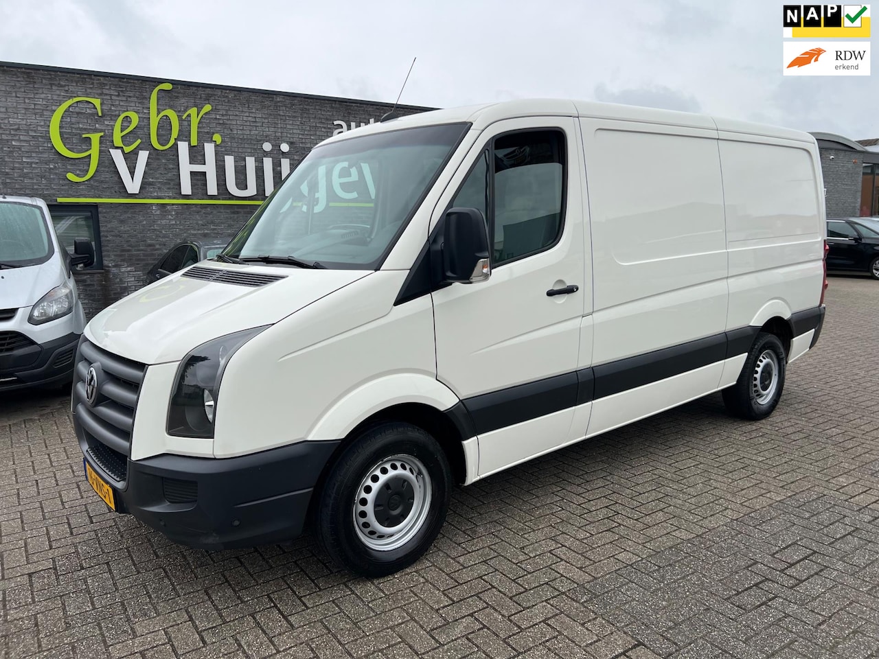 Volkswagen Crafter - 32 2.5 TDI L2H1 32 2.5 TDI L2H1. AIRCO - AutoWereld.nl