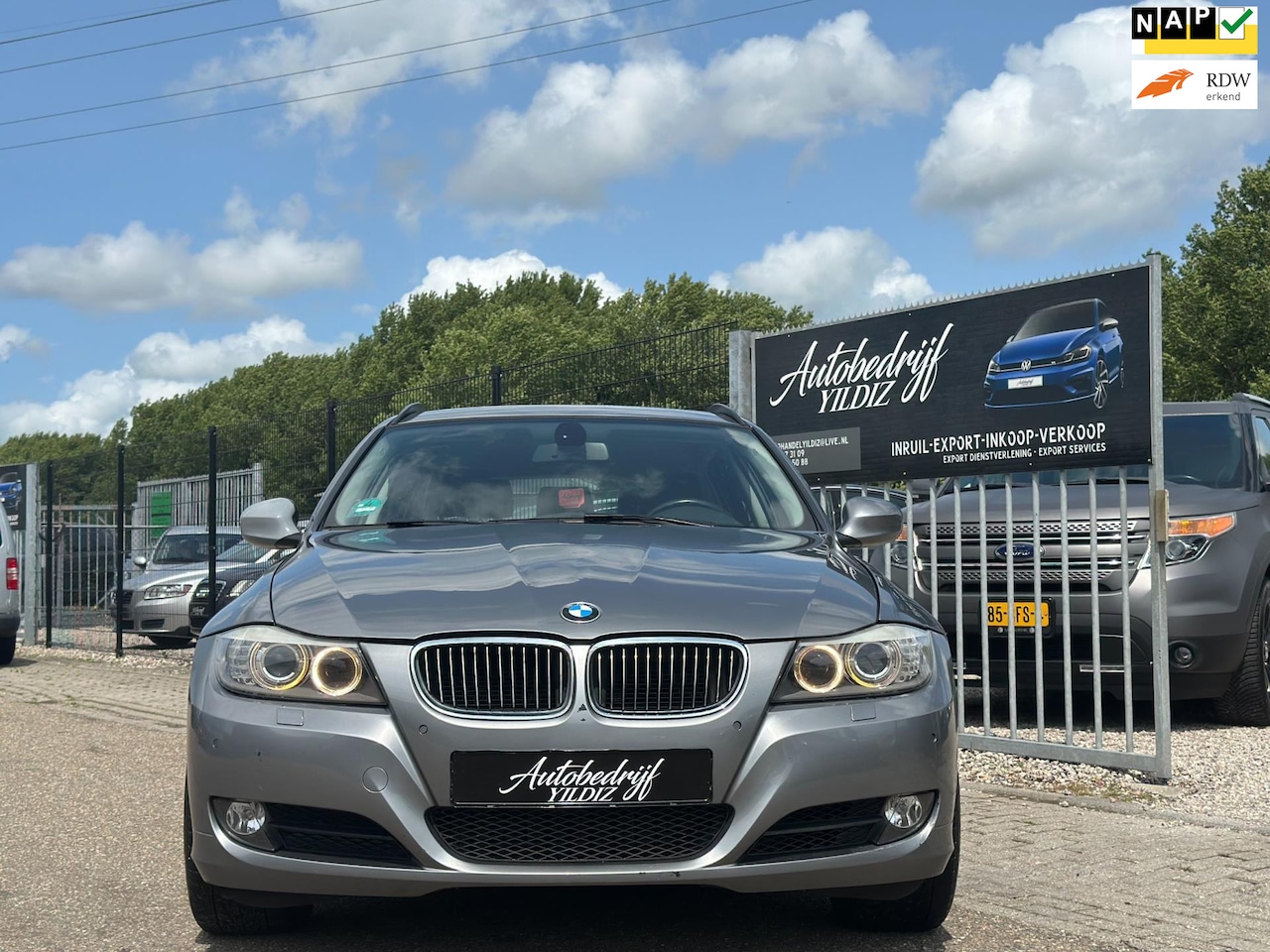 BMW 3-serie Touring - 320d High Executive LCI Automaat - AutoWereld.nl