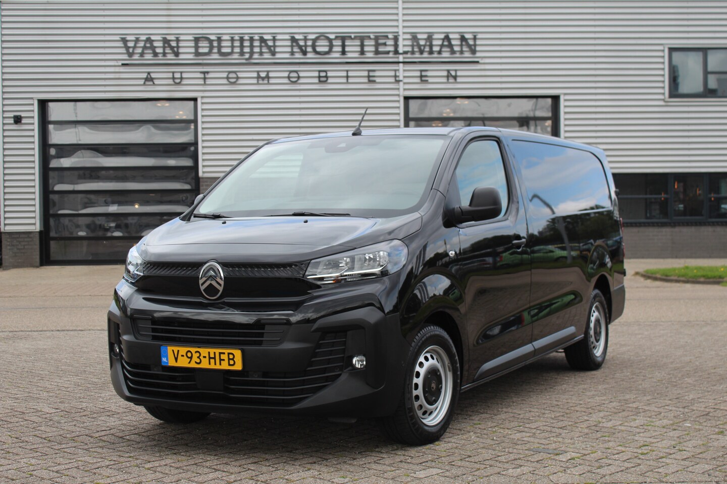 Citroën Jumpy - 2.0 BlueHDI 180PK S&S L3 / Carplay / Camera / Automaat - AutoWereld.nl