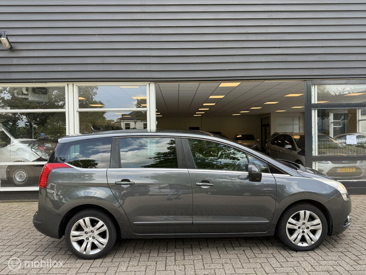 Peugeot 5008 - 1.6 VTi ST 5p. 1.6 VTi ST 5p. - AutoWereld.nl