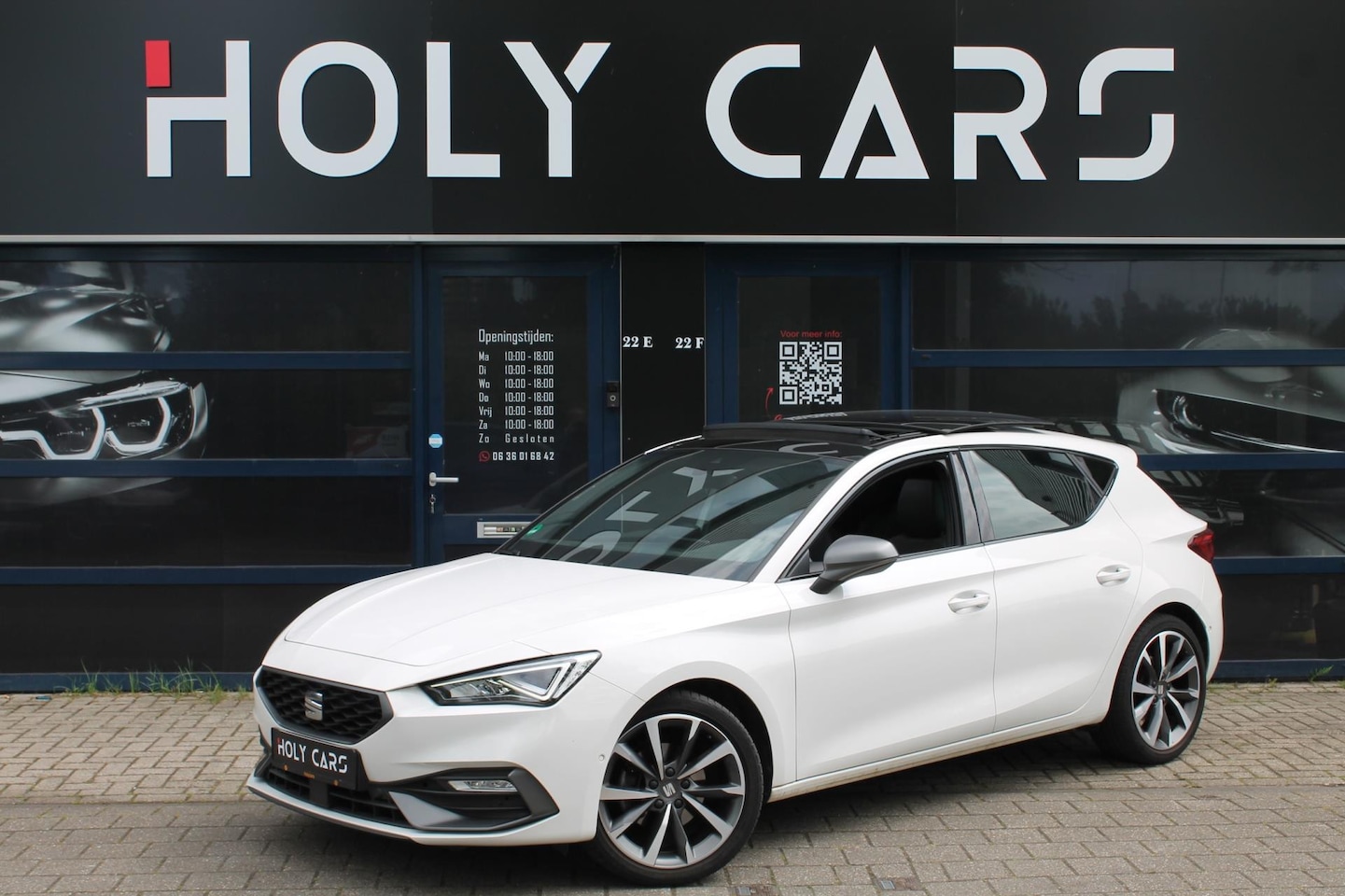 Seat Leon - 1.5 eTSI DSG FR | PANO | LED | VIRTUAL | KEYLESS - AutoWereld.nl