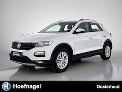 Volkswagen T-Roc - 1.0 TSI Style Adaptive Cruise Control | Trekhaak | Parkeersensoren | Stoelverwarming | Stu