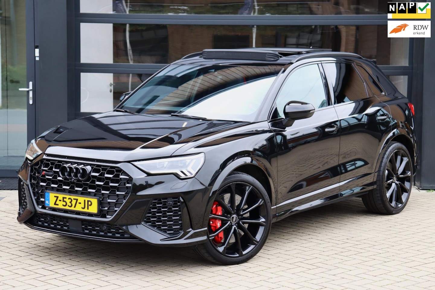 Audi Q3 - TFSI RS | Keramische | B&O | 360 Camera | Pano | Trekhaak | Carplay | RS Stoelen | Dealer - AutoWereld.nl