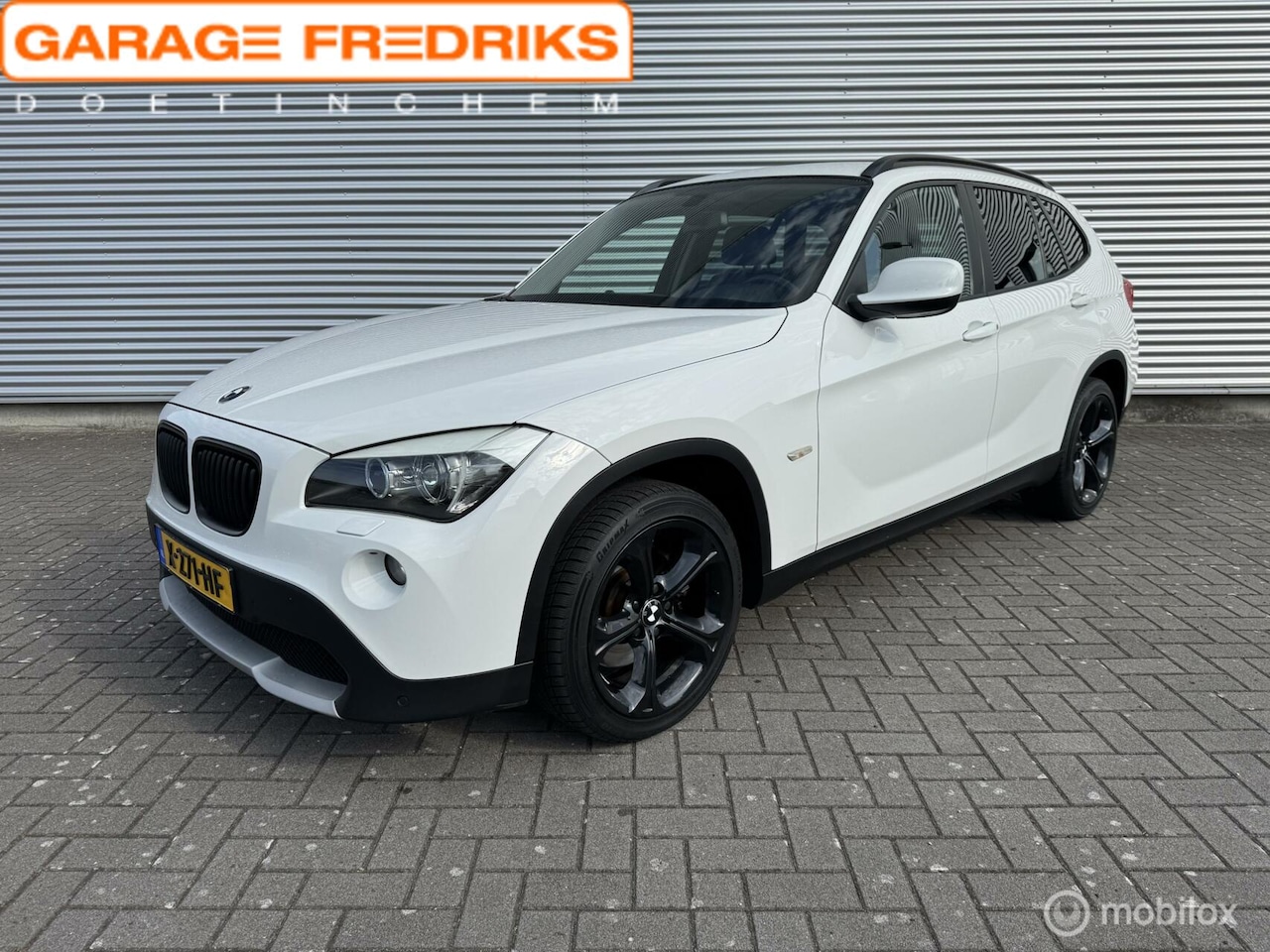BMW X1 - xDrive28i Executive | Xenon | Leer | Stoelverwarming | - AutoWereld.nl