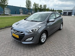Hyundai i30 - 1.4i i-Motion Business