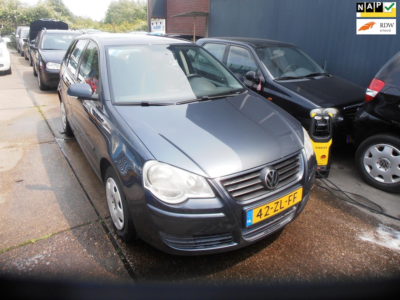 Volkswagen Polo - 1.4-16V Optive airco 5drs elek pak nap apk - AutoWereld.nl
