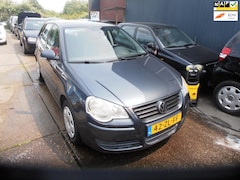 Volkswagen Polo - 1.4-16V Optive airco 5drs elek pak nap apk