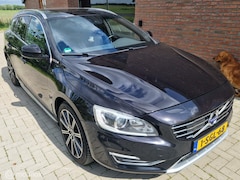 Volvo V60 - 2.4 D6 AWD Plug-In Hybrid Summum Schuifdak