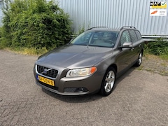 Volvo V70 - 2.5T Momentum * 100% Onderhouden * APK 03-2026