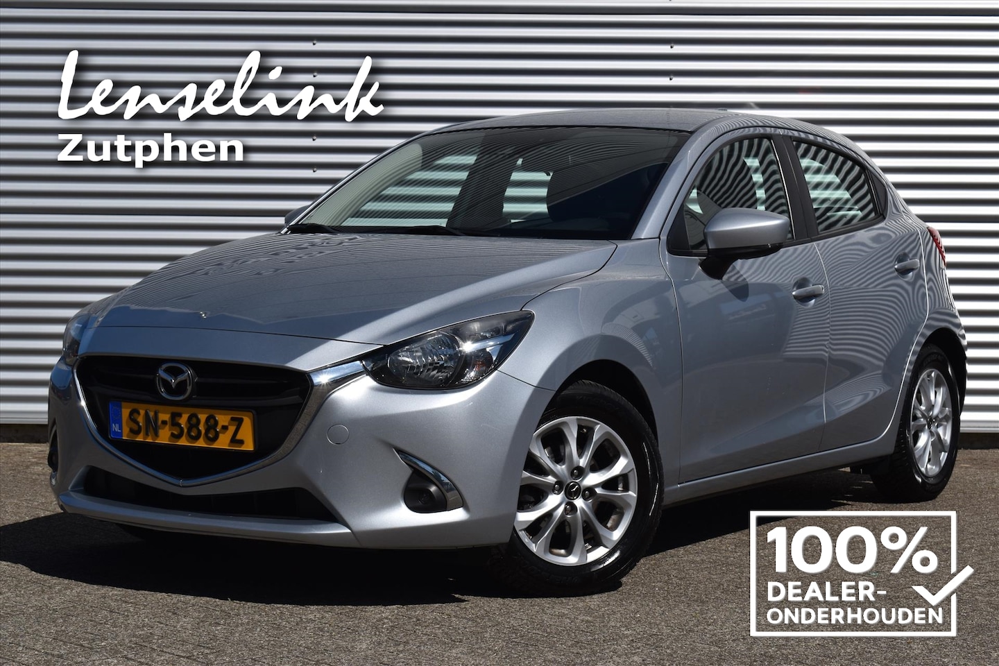 Mazda 2 - 1.5 SKYACTIV-G 90PK Dynamic | 1e eig | 100% Dealeronderhouden | Camera | NL auto | Navigat - AutoWereld.nl