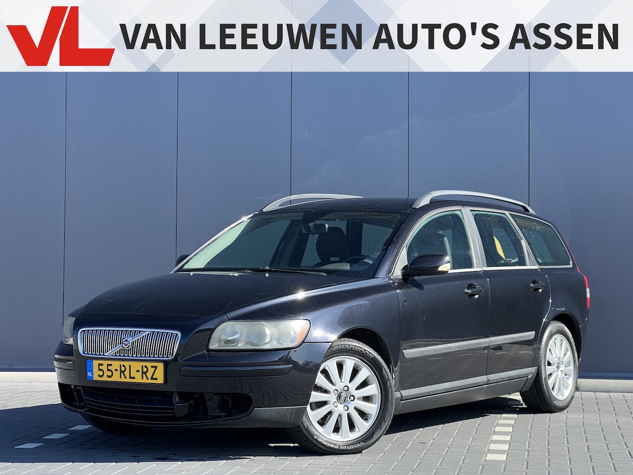 Volvo V50 - 2.4 Momentum | 5 cilinder | Airco | Zo mee - AutoWereld.nl