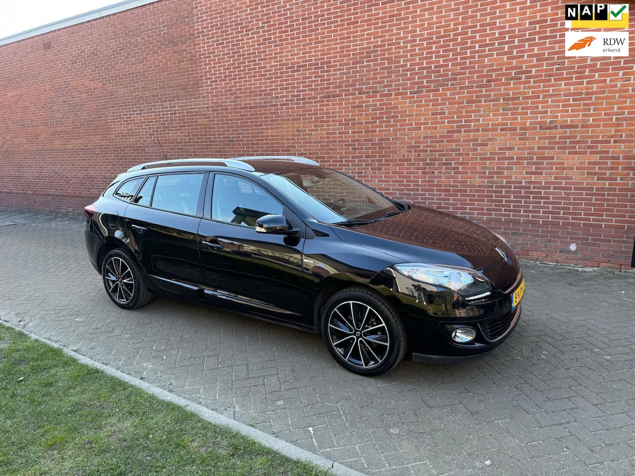 Renault Mégane Estate - 1.2 TCe Bose Navi Cruise Camera - AutoWereld.nl