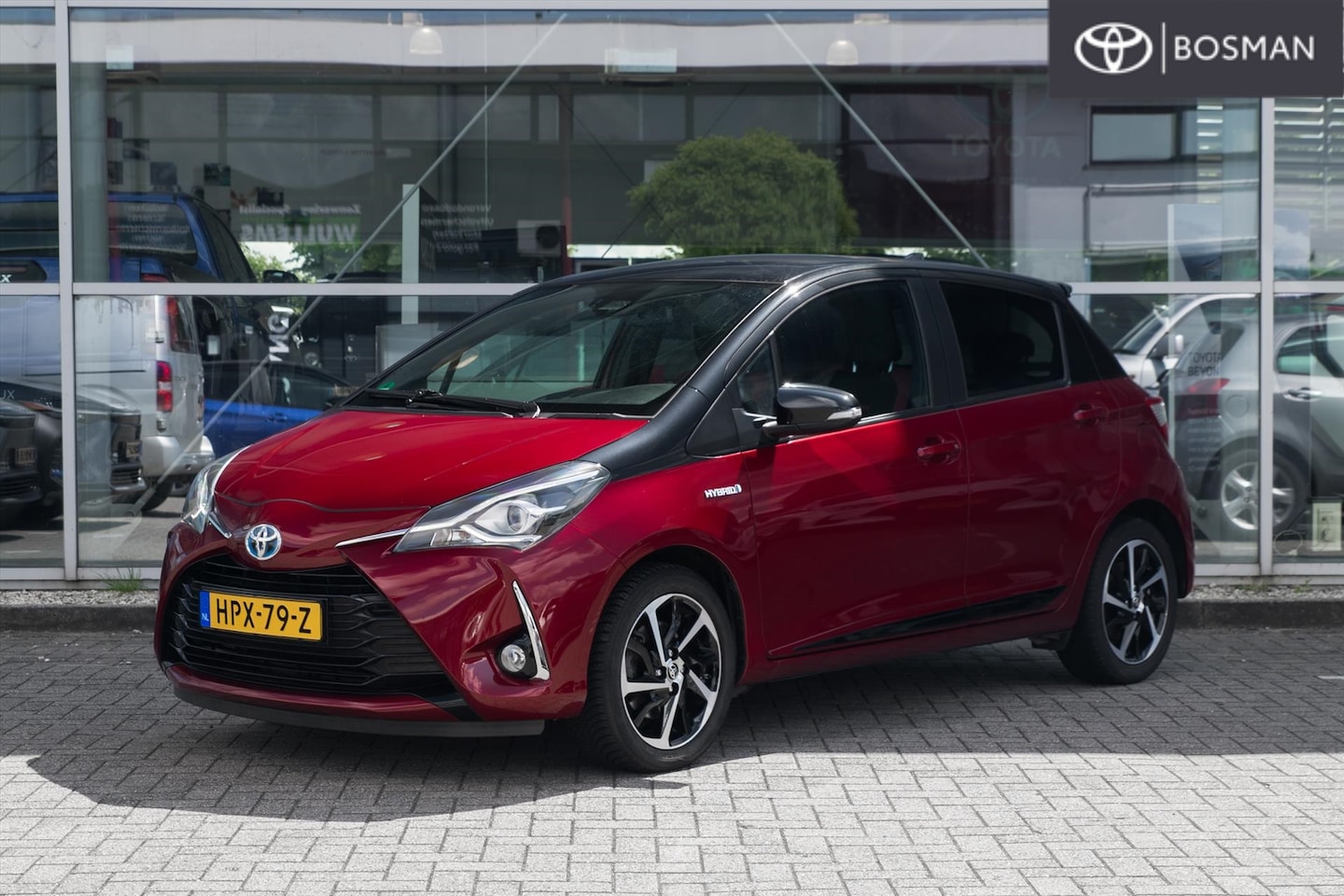 Toyota Yaris - 1.5 Hybrid 100pk 5D CVT Executive - AutoWereld.nl