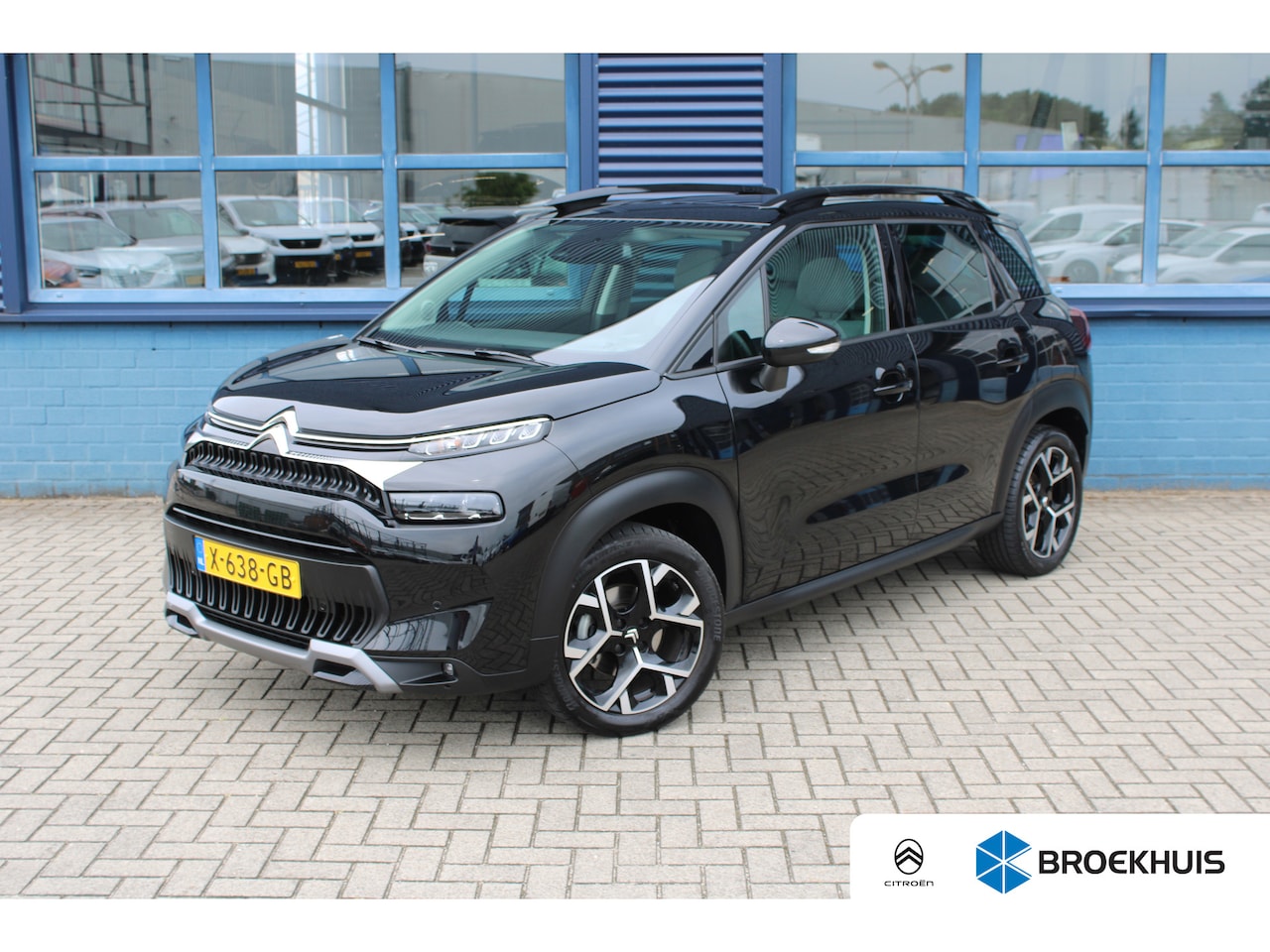 Citroën C3 Aircross - Citroën 1.2 PureTech Shine Pack Head-Up Display | Navigatie | Stoelverwarming | Schuif/Kan - AutoWereld.nl