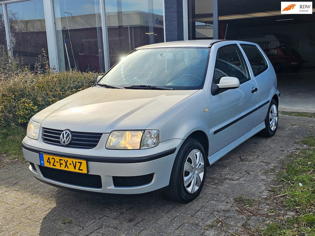 Volkswagen Polo - 1.4-16V Trendline 1.4-16V Trendline - AutoWereld.nl