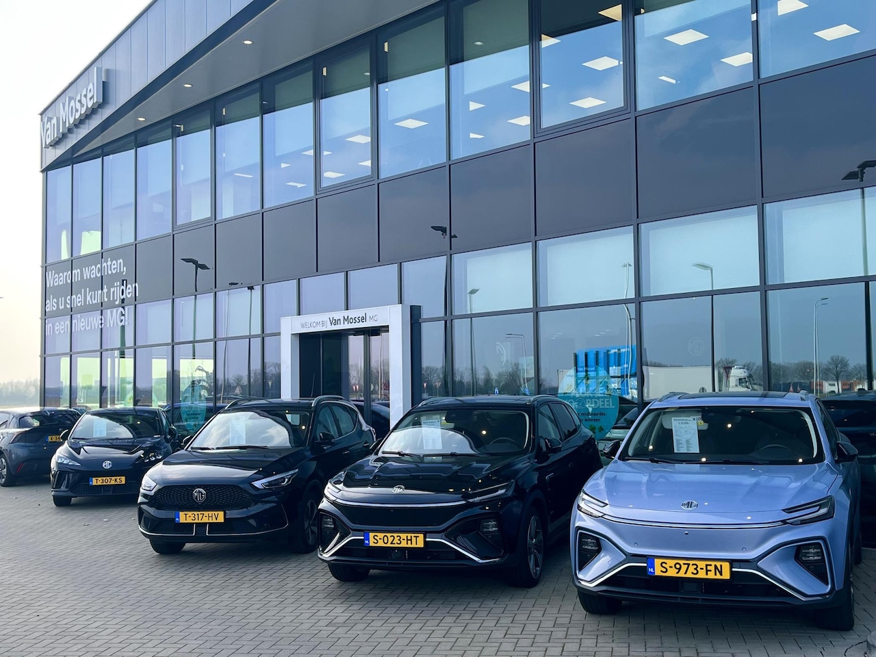 MG 5 - MG5 Electric Long Range Luxury 61 kWh MG 5 Long Range Luxury 61 kWh | 380 km WLTP | Voorra - AutoWereld.nl