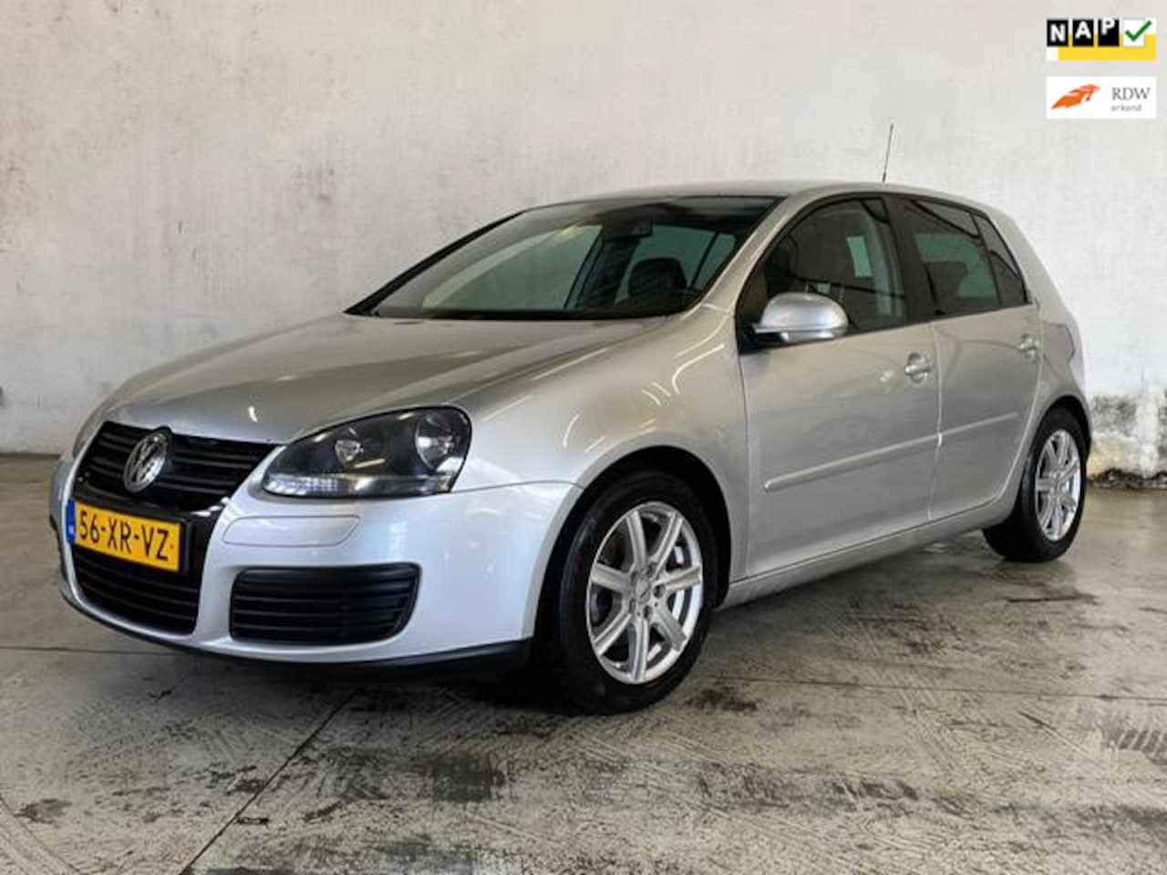 Volkswagen Golf - 2.0 FSI GT Sport Business 2.0 FSI GT Sport Business - AutoWereld.nl