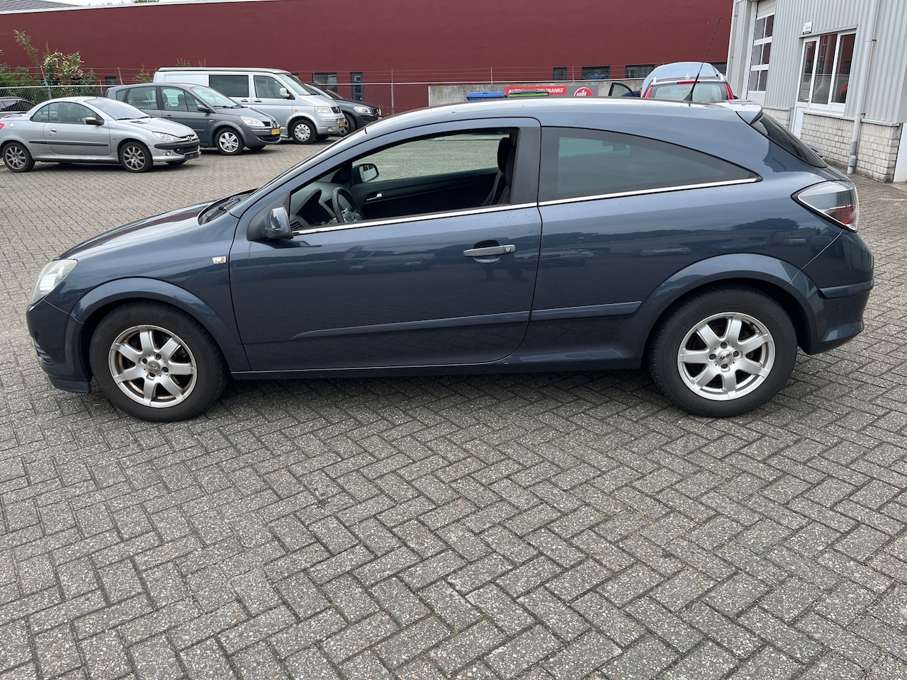 Opel Astra GTC - 1.4 Business 1.4 Business - AutoWereld.nl